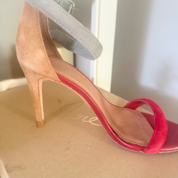 Joie Roxie Multi Color Sandal - Picture 3 of 9